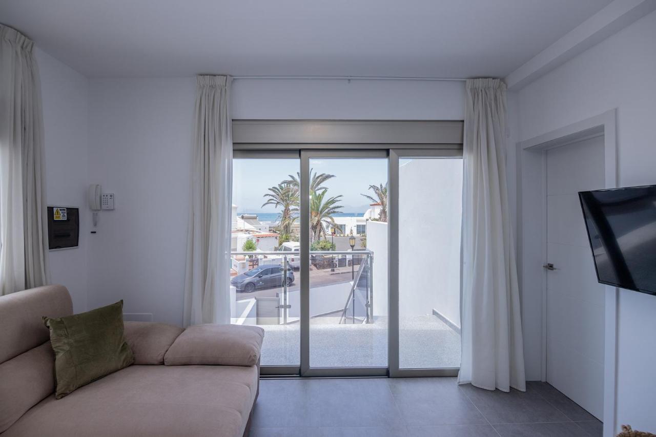 Apartment Holiday 2 Beachfront Corralejo By Holidays Home Extérieur photo